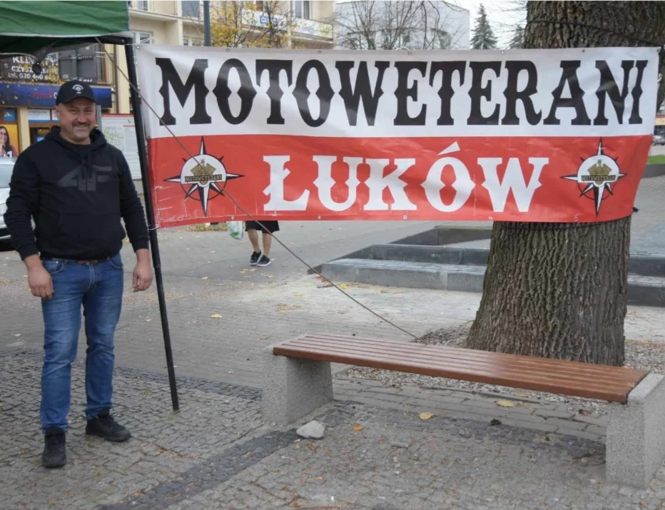 Motoweterani i miłośnicy starej motoryzacji zaprosili na Retro Niedzielę