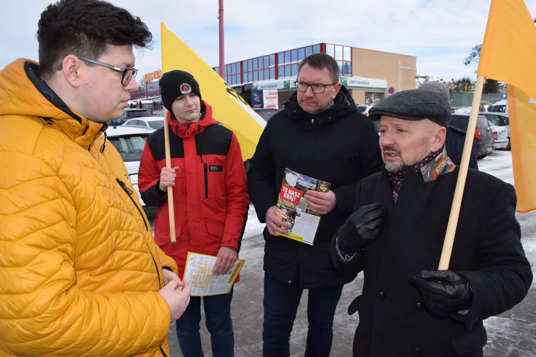 Kazimierz zagrał dla Romualda Lipki. Pamiętamy. Śpiewamy.