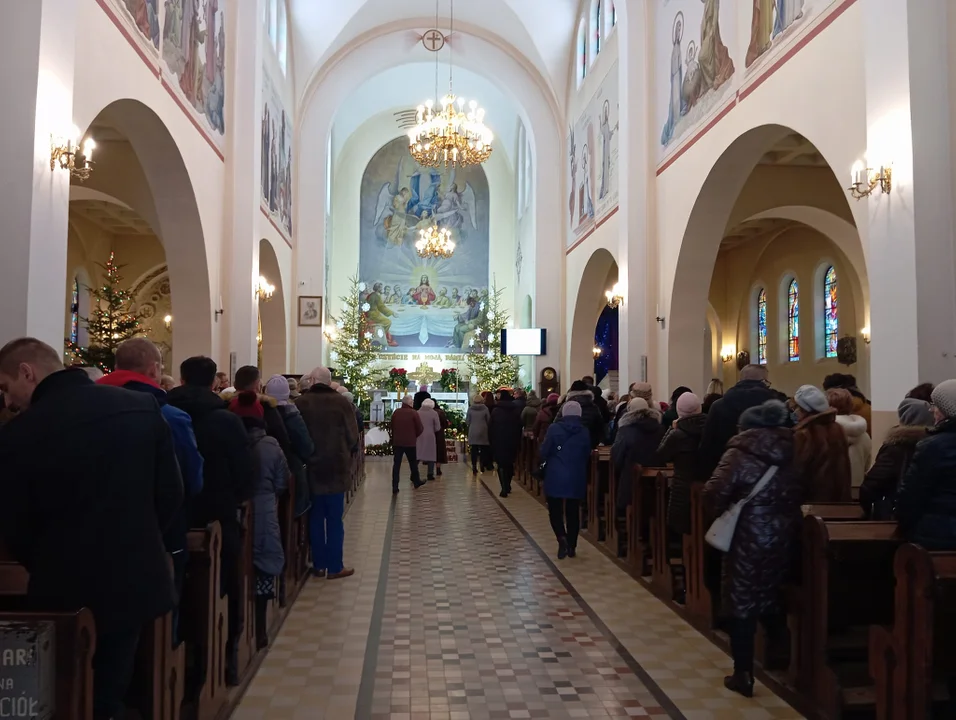 Parafianie z Wilczysk w Orszaku Trzech Króli