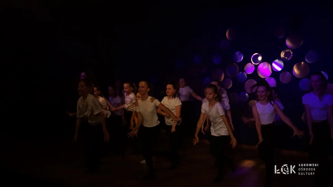 Koncert taneczny „Witajcie w naszej bajce” w wykonaniu ŁOK Dance Factory