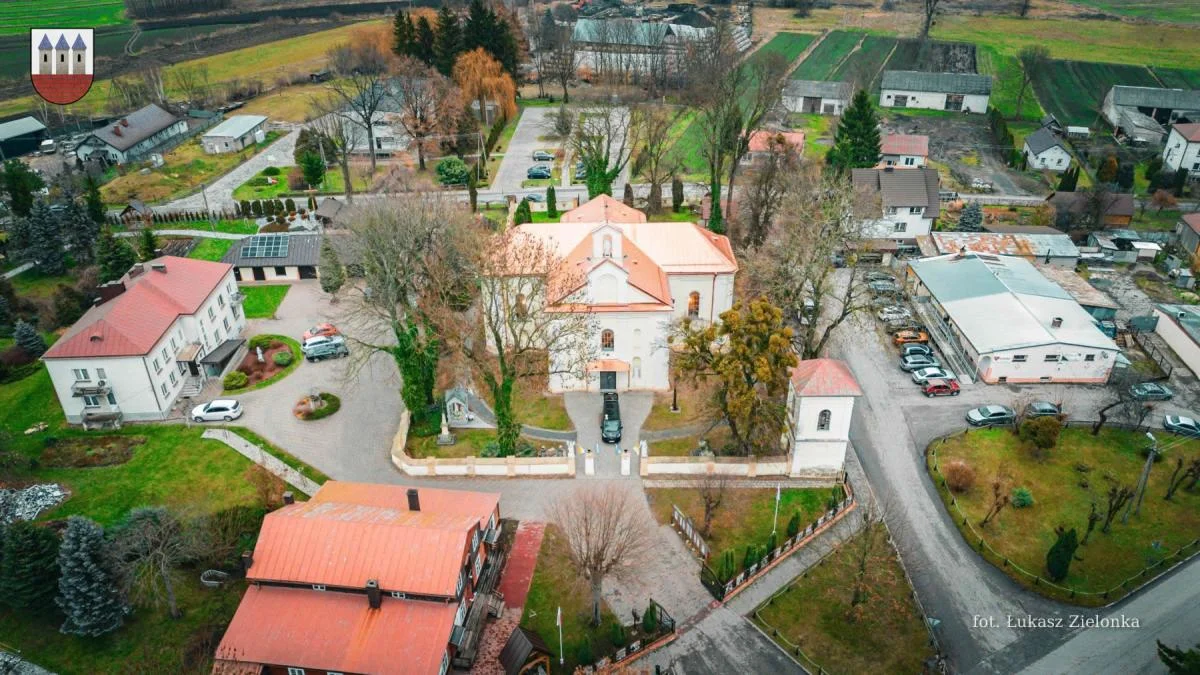 Grabowiec - remont kościoła