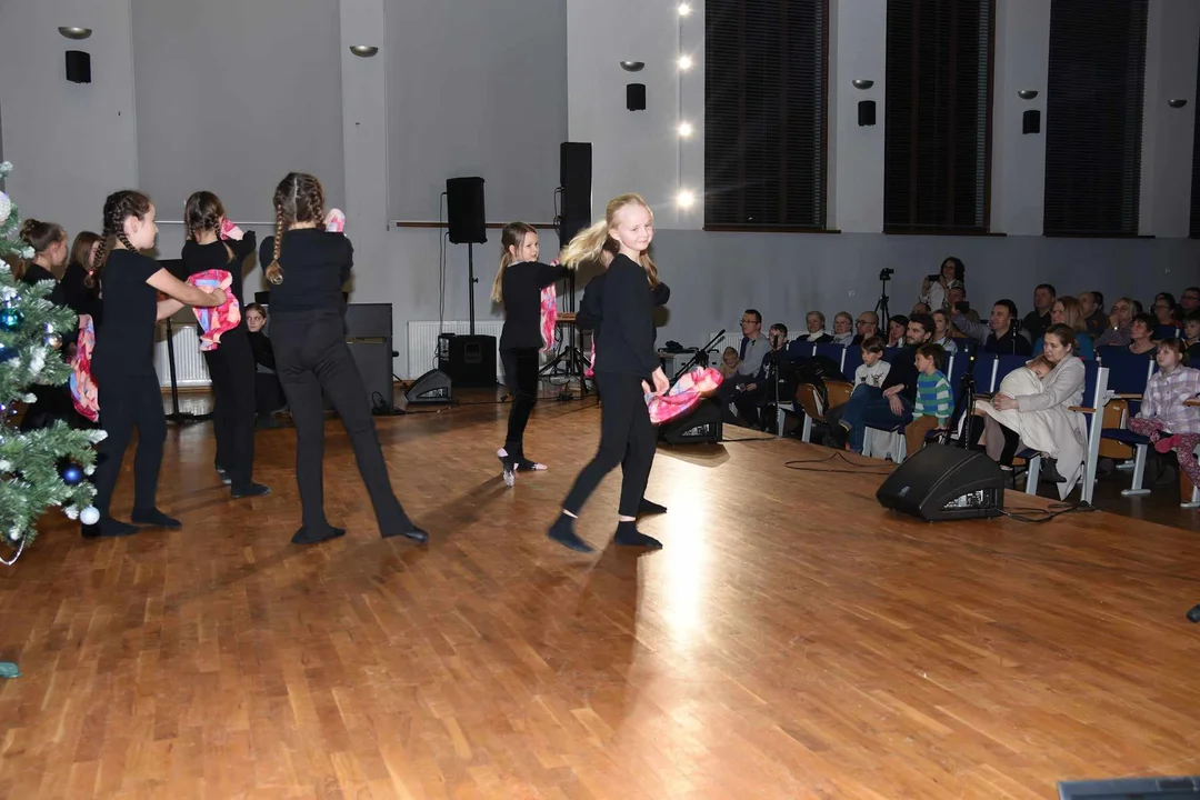 NOWOROCZNY KONCERT UCZNIÓW PAŃSTWOWEJ SZKOŁY MUZYCZNEJ W ŁUKOWIE