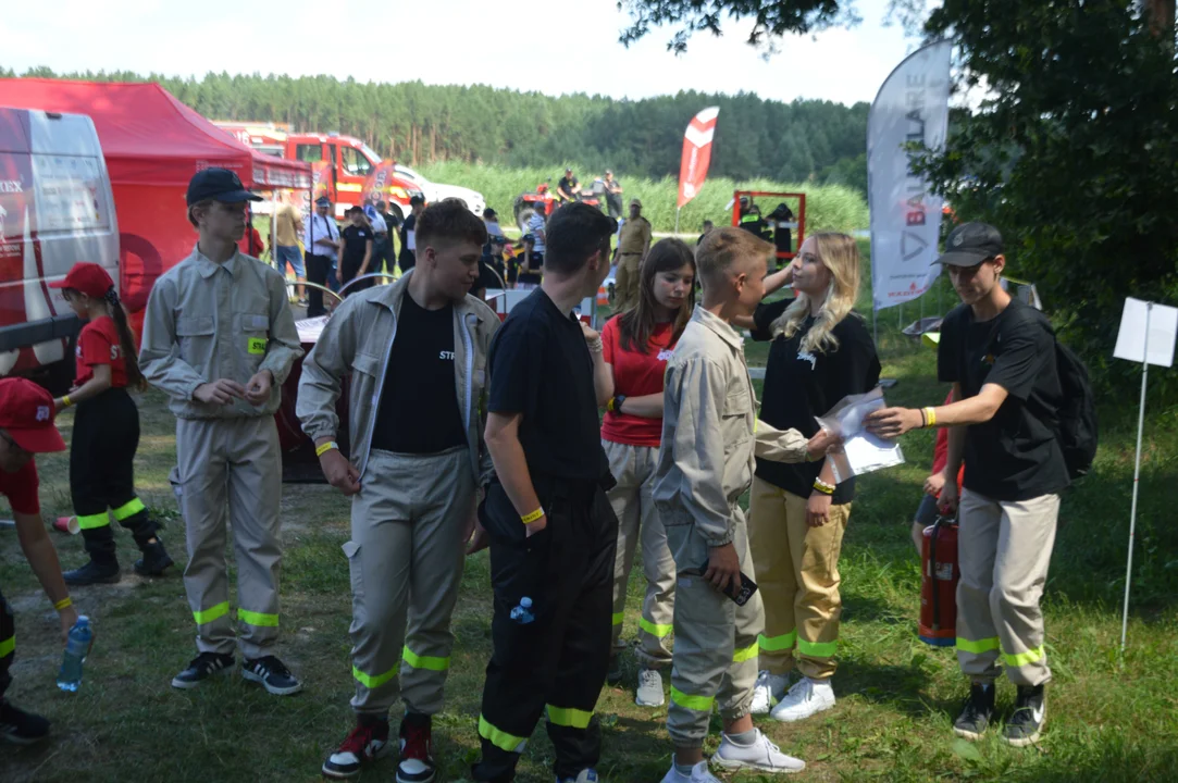 Piknik Młodzieżowych Drużyn Pożarniczych w Janowicach