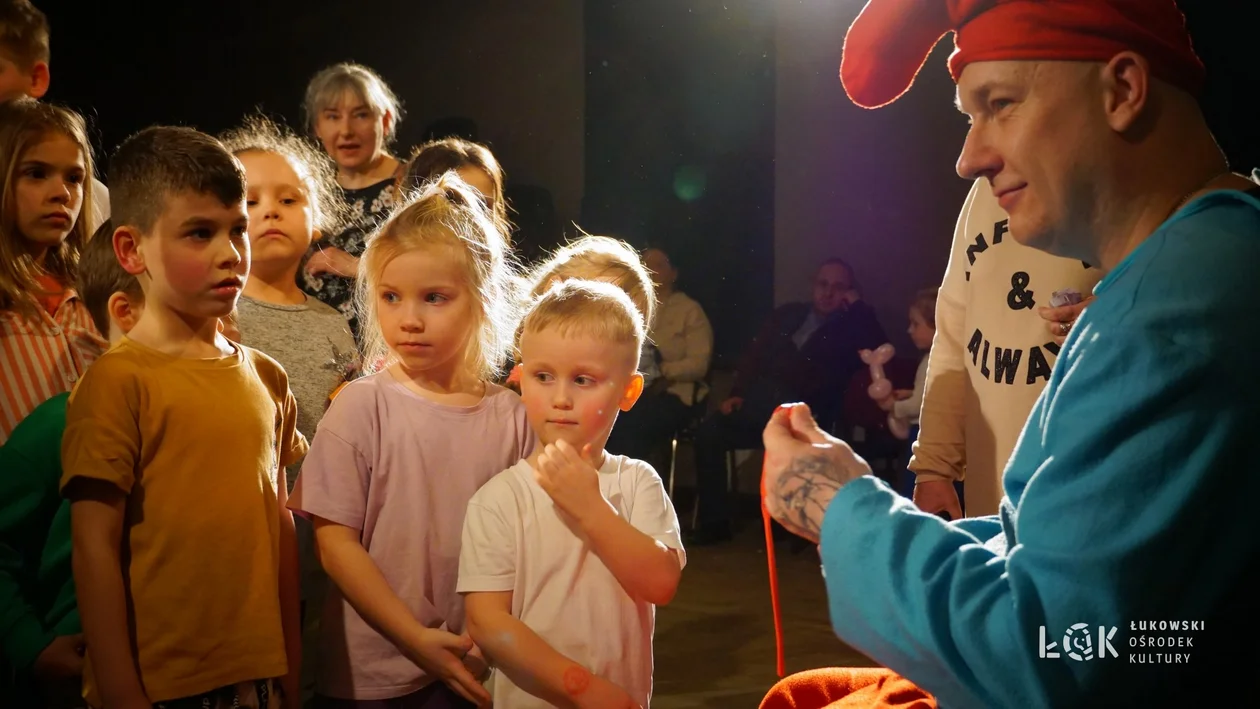 Niedziela z teatrem „O Chłopcu z drewna”