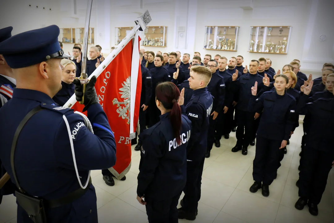 Nowi funkcjonariusze w lubelskiej policji. Złożyli już uroczyste ślubowanie - Zdjęcie główne