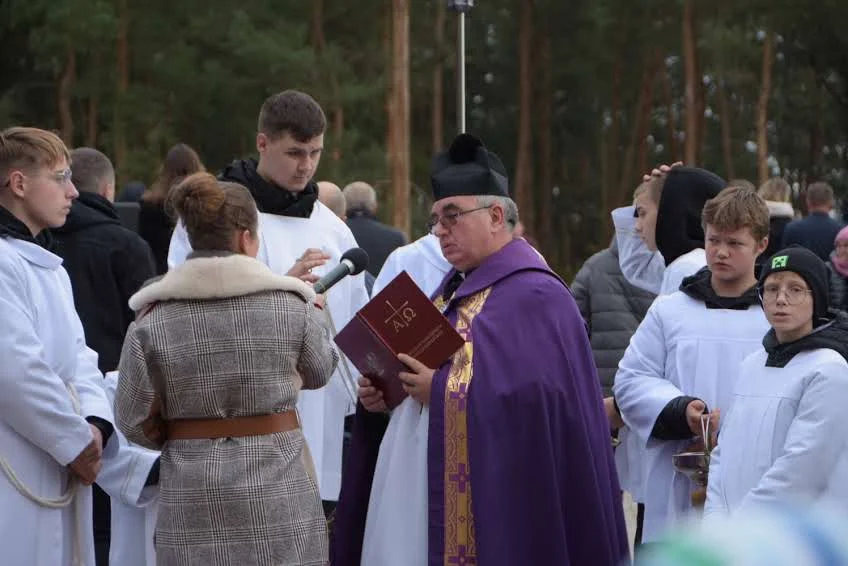 Uroczystości 1 listopada na cmentarzu w Szczałbie (ZDJĘCIA)