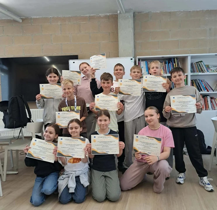 Józefów nad Wisłą: Uczniowie i nauczyciele zdobywali doświadczenie za granicą (foto) - Zdjęcie główne