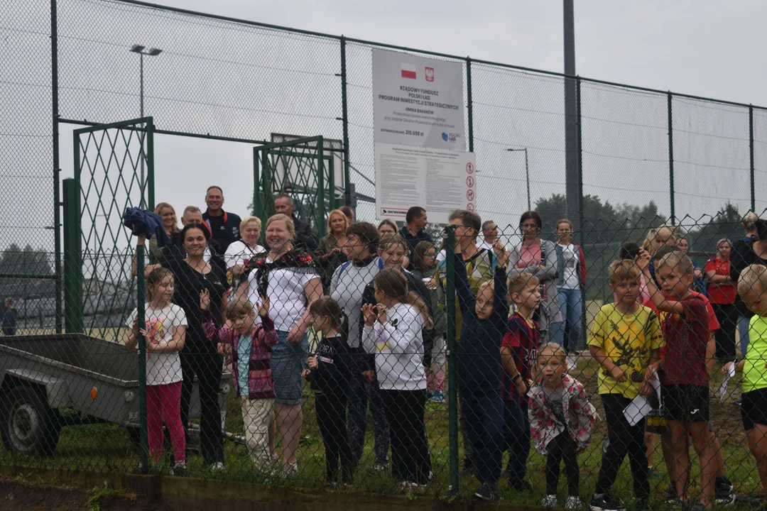 Zabawa i edukacja w jednym - tak wyglądał piknik "Bezpiecznie z Koziołkami" w Baranowie. ZOBACZ ZDJĘCIA