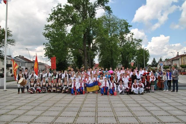 Muzyka nie zna granic. Goście z Ukrainy i Macedonii rozpoczęli świętowanie w Opolu Lubelskim (foto) - Zdjęcie główne