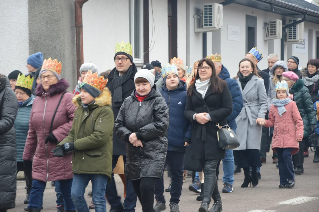 Orszak Trzech Króli przeszedł ulicami Chodla