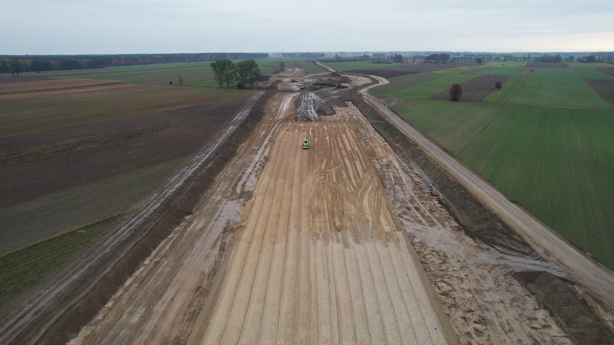 Trwają intensywne prace nad autostradą A2