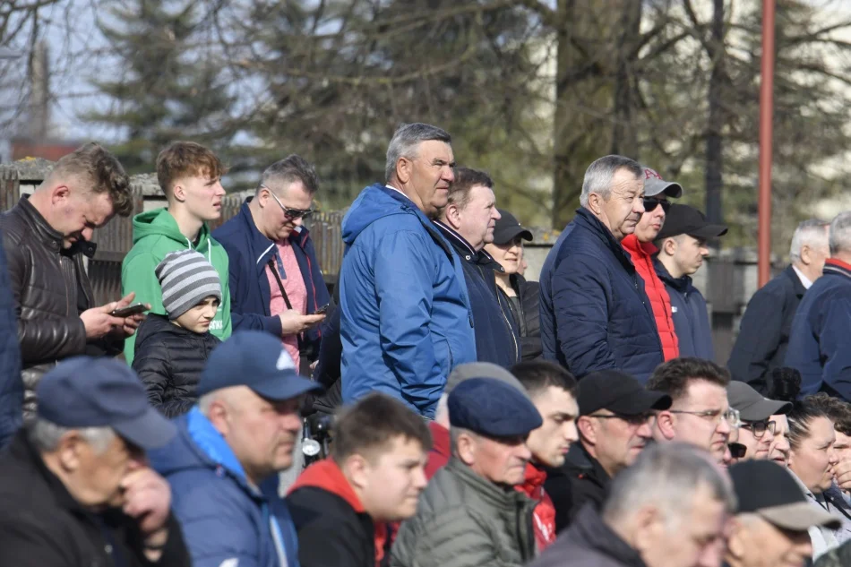 Kibice na meczu Sokoła Adamów z Gromem (zdjęcia) - Zdjęcie główne