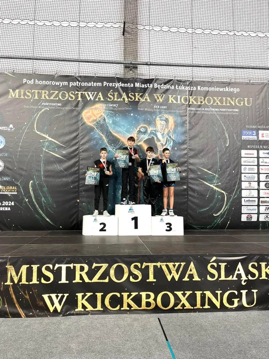 KSW z 13 medalami (zdjęcia) - Zdjęcie główne