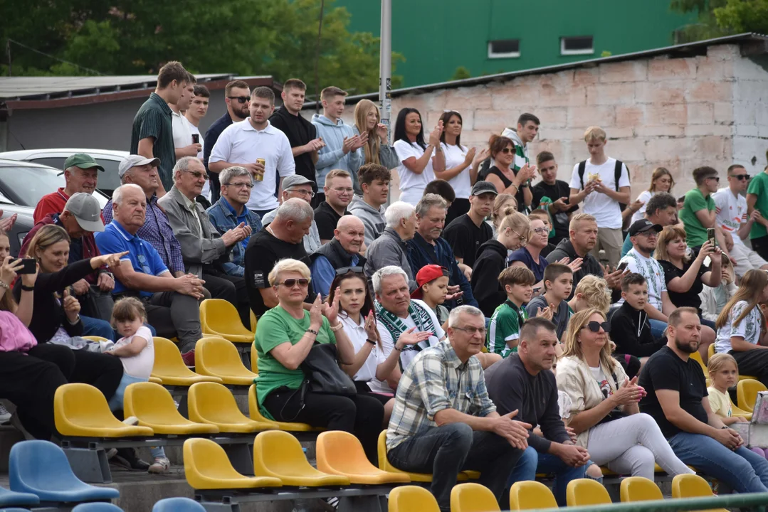 Kibice na meczu MKS Ruch Ryki - Tur Milejów (zdjęcia)
