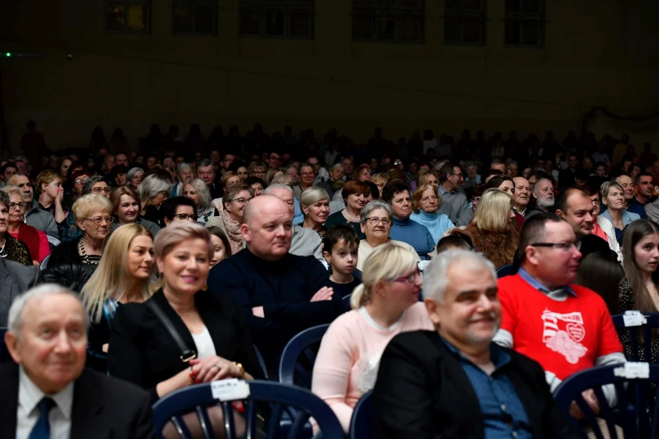 "Koncert kolęd i słodkich serc"