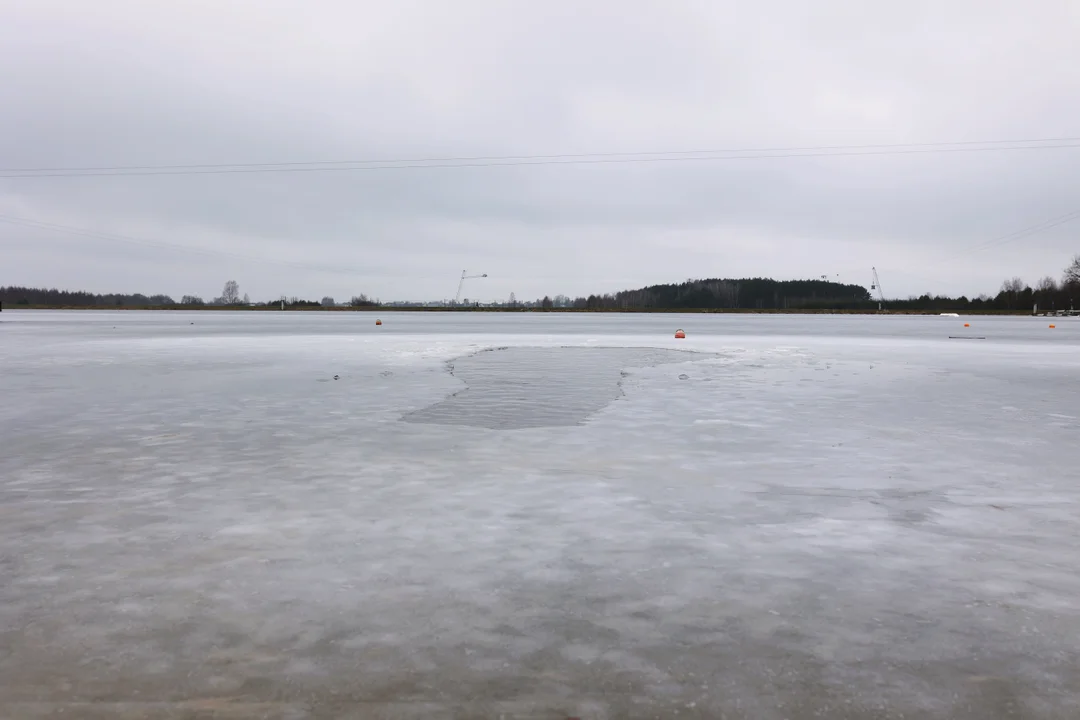 Morsowanie nad Zalewem Zimna Woda podczas WOŚP