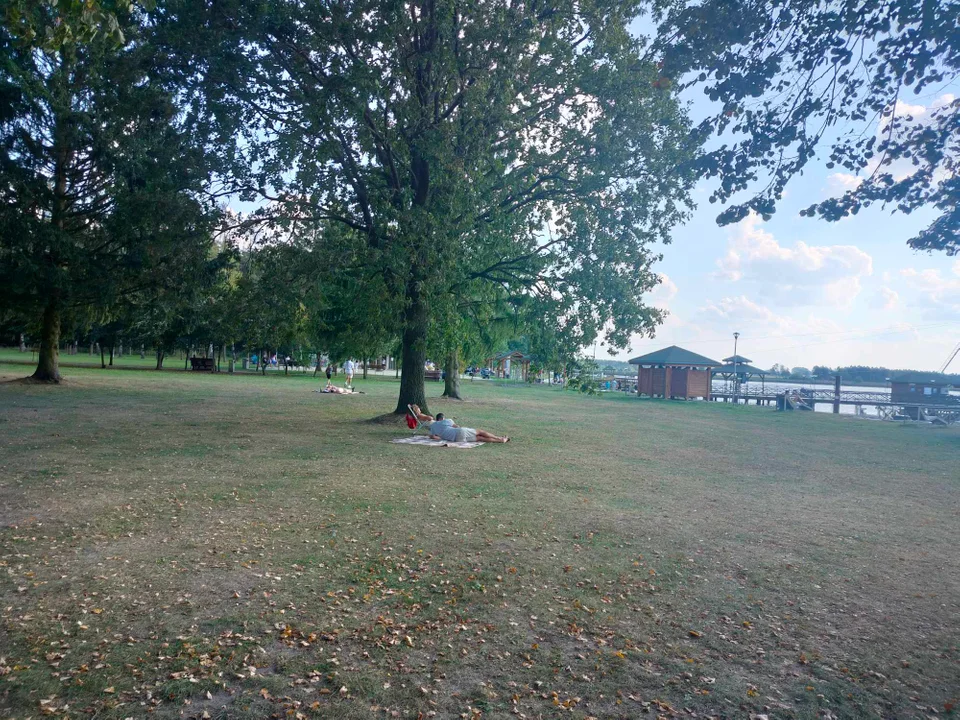 Jeszcze plażujemy nad Zalewem w Łukowie