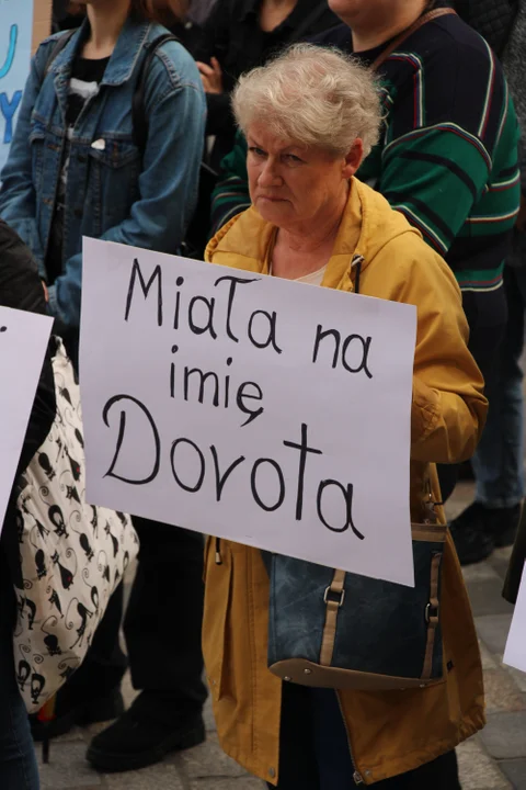 "Ani jednej więcej". Protest w Lublinie po śmierci ciężarnej Doroty