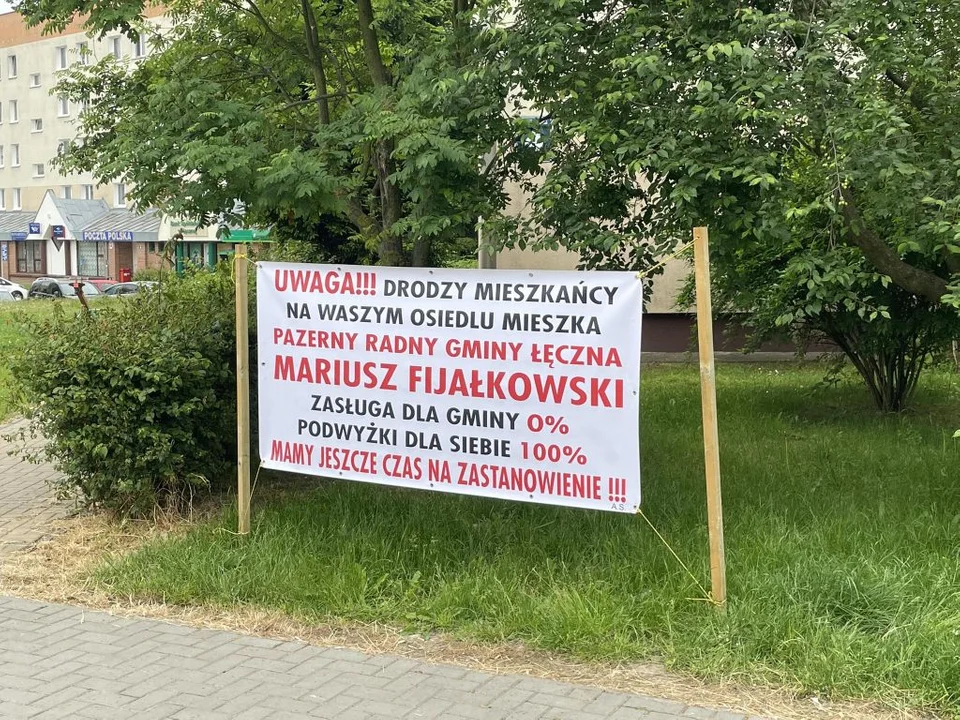 "Banery pazerności" w Łęcznej