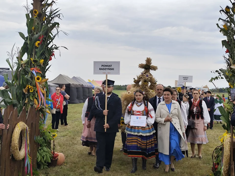 Dożynki Województwa Lubelskiego w Świdniku. Tak dziękowali za plony [ZDJĘCIA CZ. 1]