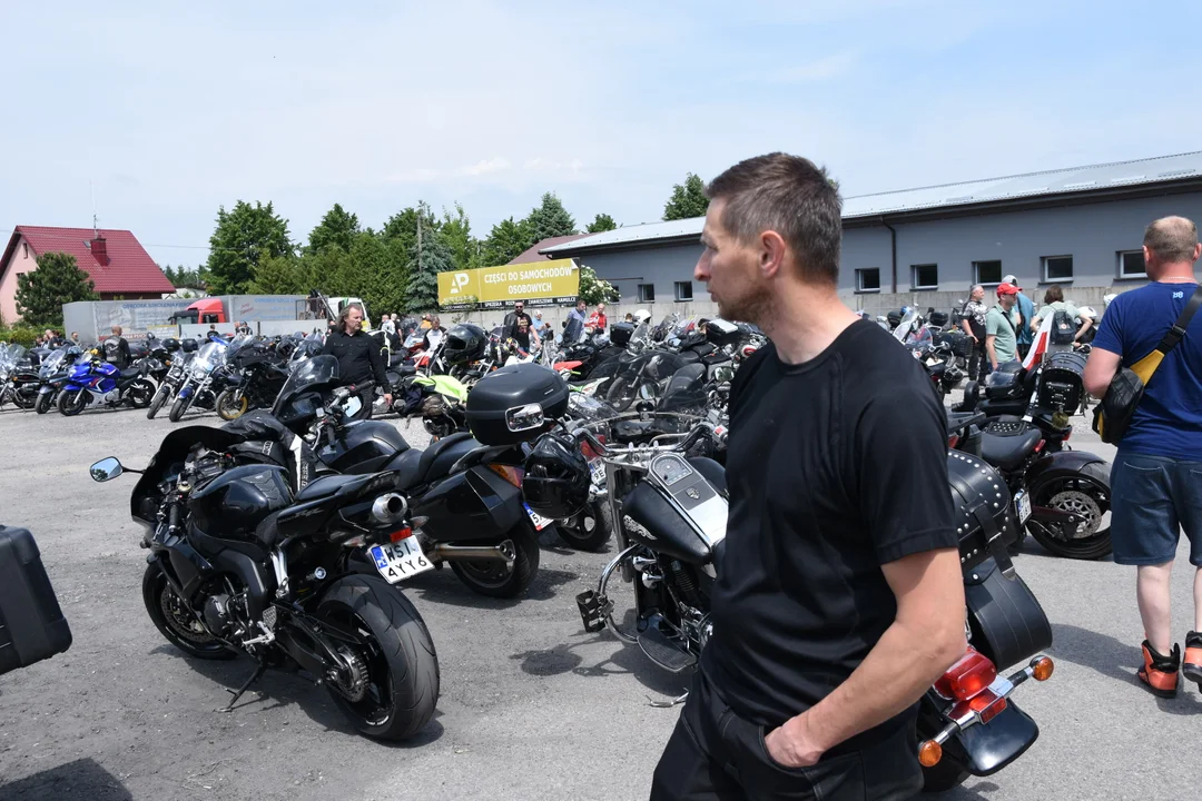 Motocykliści opanowali Łuków. Część I