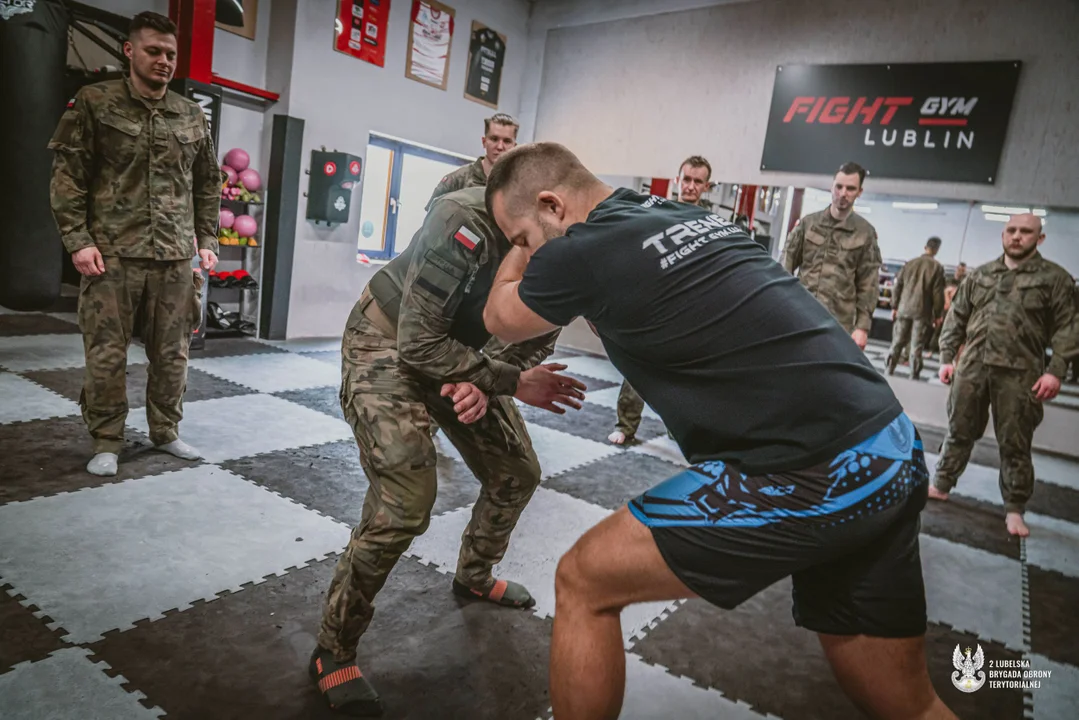 Lubelscy terytorialsi szkolili się w samoobronie i walce wręcz. "Nie zawsze są warunki do użycia sprzętu"