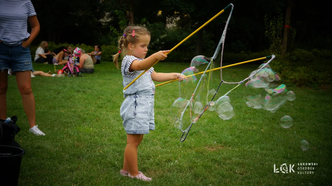 Festiwal Balonów, Baniek Mydlanych i Kolorów w Parku Miejskim w Łukowie