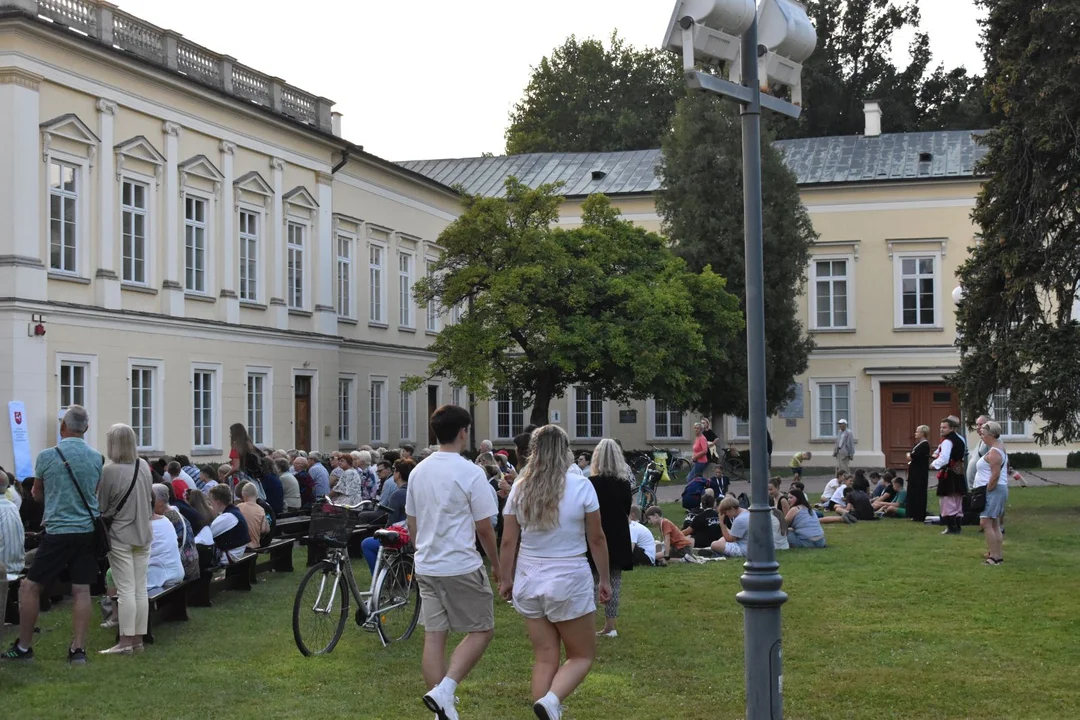 Za nami 3 dzień Międzynarodowego Festiwalu Folklorystycznego. Zobacz fotorelację prosto ze Skweru Niepodległości