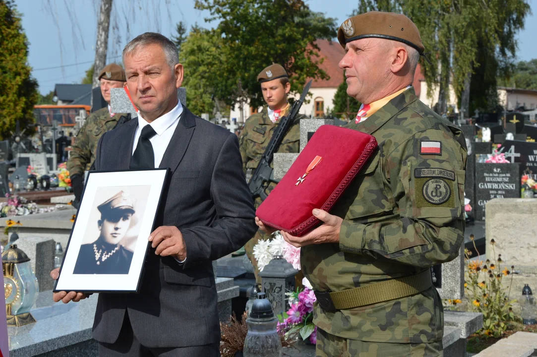 Odsłonięcie nagrobka żołnierza AK Karola Chlebickiego w Chodlu