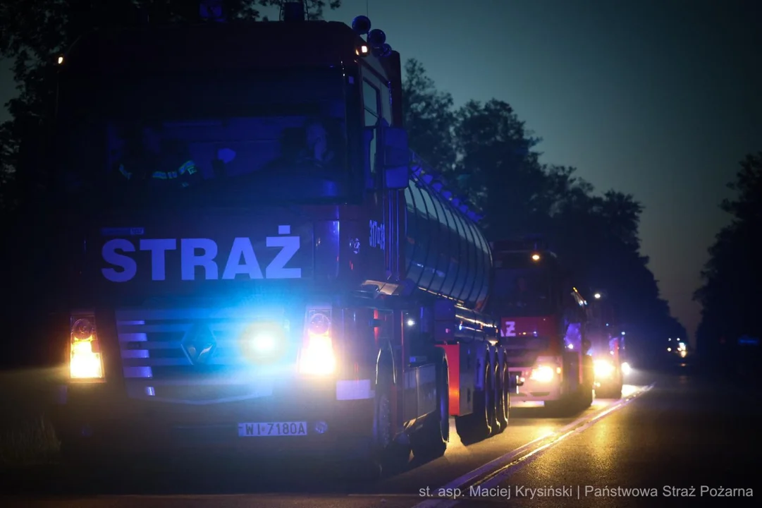 Gigantyczny pożar lasu pod Warszawą. Do działań skierowano również strażaków z powiatu garwolińskiego - Zdjęcie główne