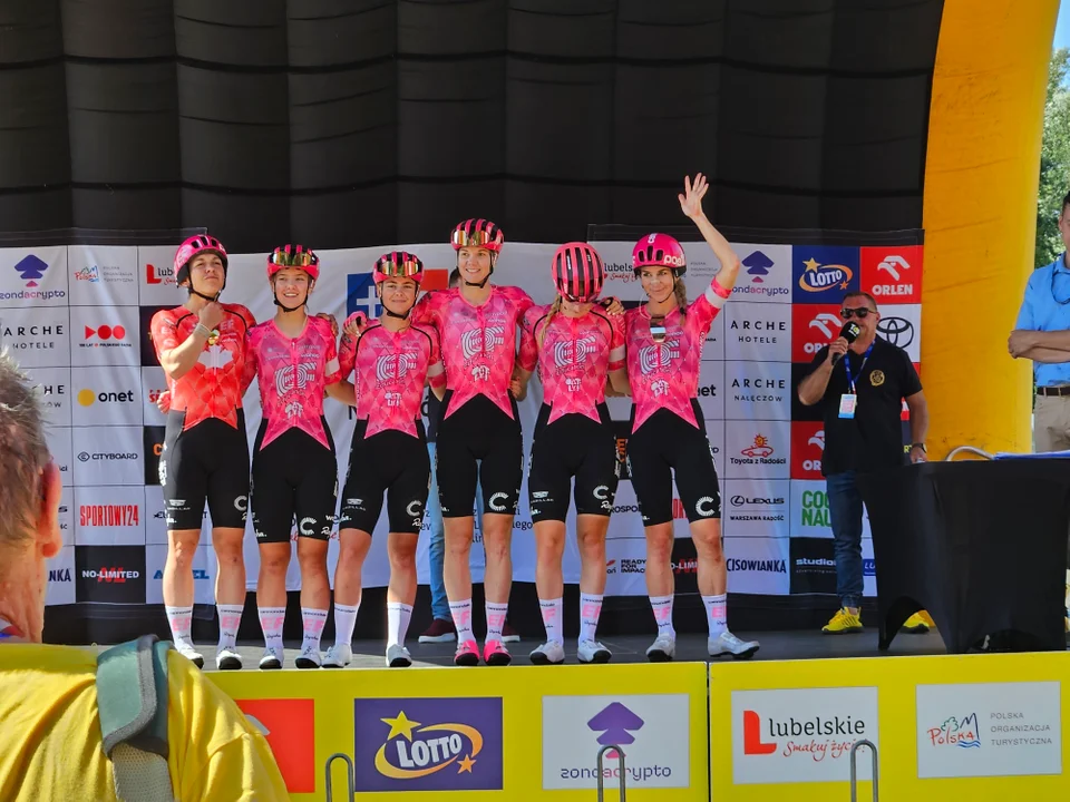 Nałęczów w centrum sportowych wydarzeń – finałowy etap Tour de Pologne Women wyruszył z Parku Zdrojowego
