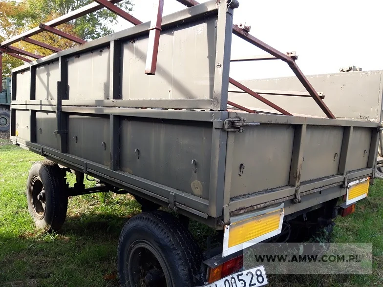 Przyczepa transportowa średniej ładowności D-462-os. (ład. 3,5 t)Rok produkcji:1984,Cena:6000 zł