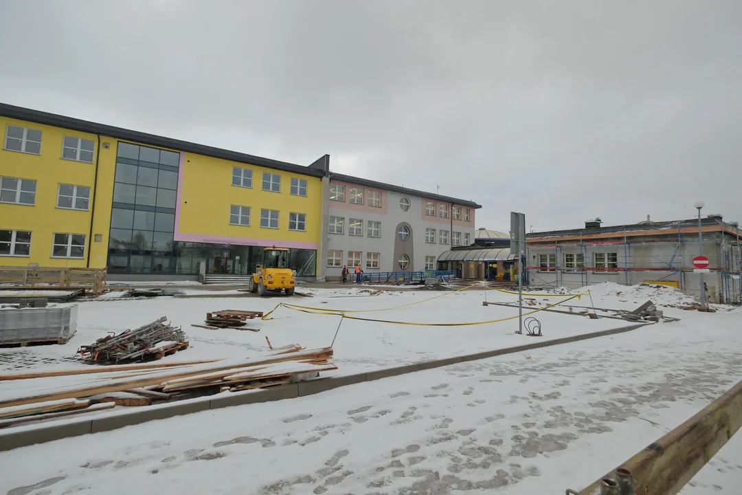 Lublin: Rozbudowa szkoły na Felinie. Zaczęły się prace wykończeniowe - Zdjęcie główne