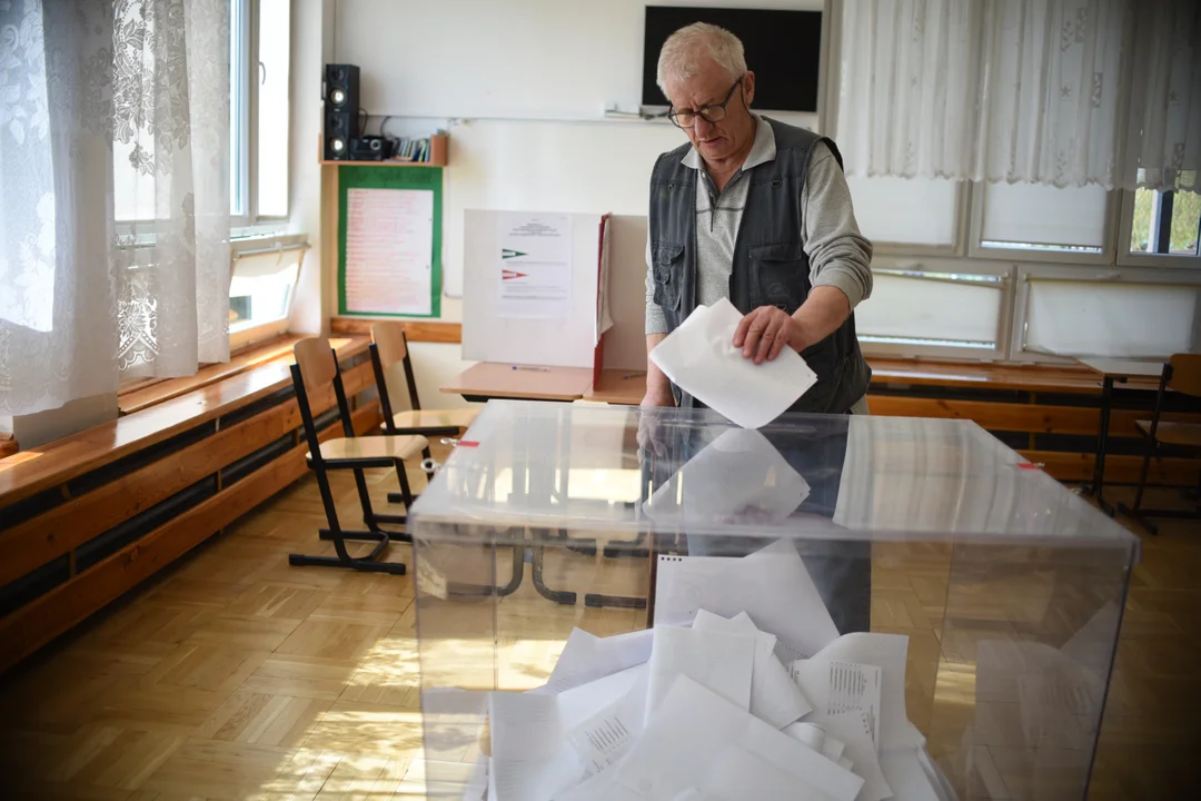 Frekwencja wyborcza w powiecie łukowskim. Gmina Wojcieszków liderem, Łuków na końcu - Zdjęcie główne