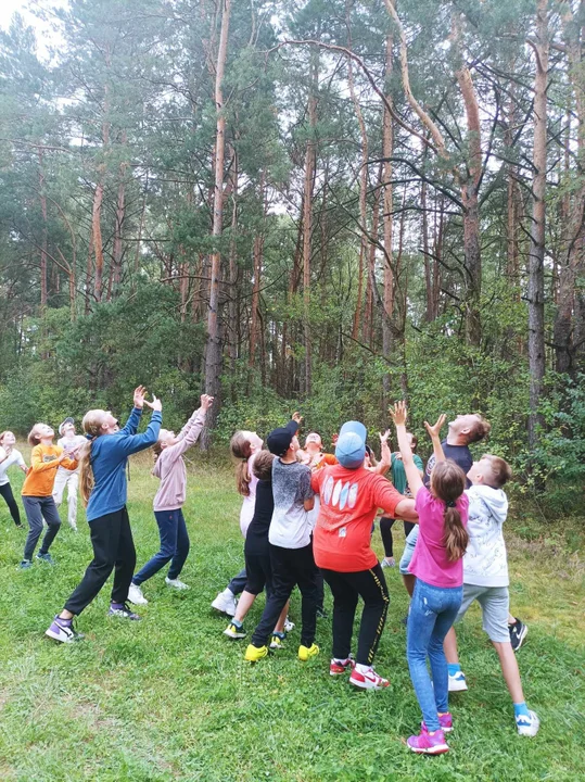 Rowerowy rajd z biblioteką w Trzebieszowie