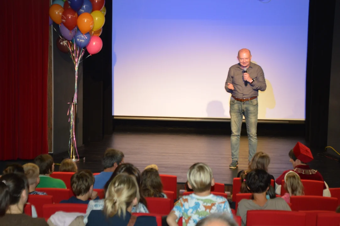 Inauguracja nowego roku akademickiego Uniwersytetu Dziecięcego w Domu Chemika