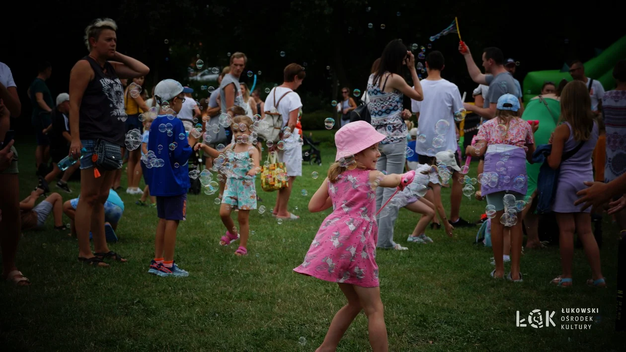 Festiwal Balonów, Baniek Mydlanych i Kolorów w Parku Miejskim w Łukowie