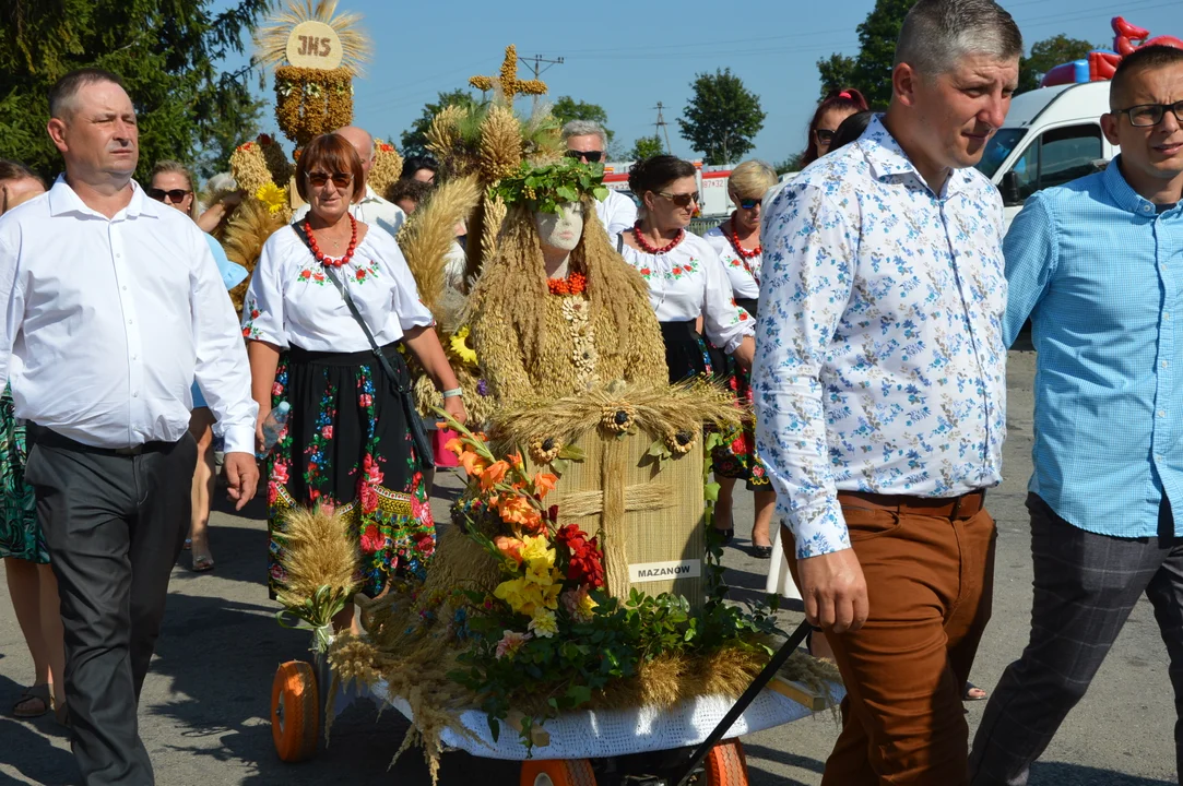 W niedzielę w Józefowie nad Wisłą odbyły się Dożynki Gminne