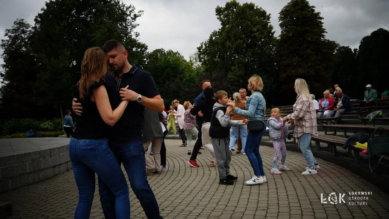 Letnia potańcówka w samym środku Łukowa