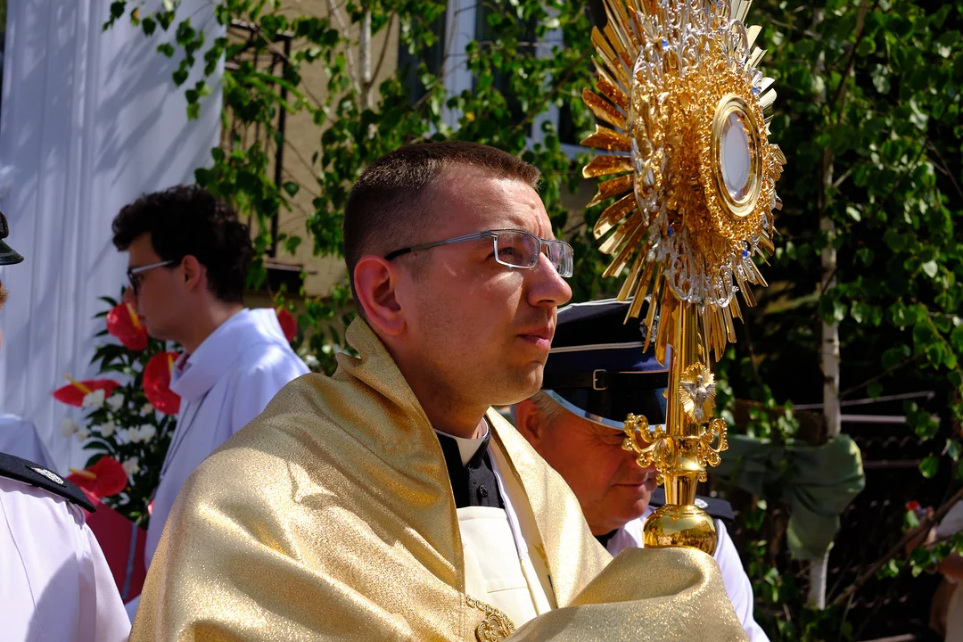 Procesja Bożego Ciała w parafii Matki Kościoła w Łukowie