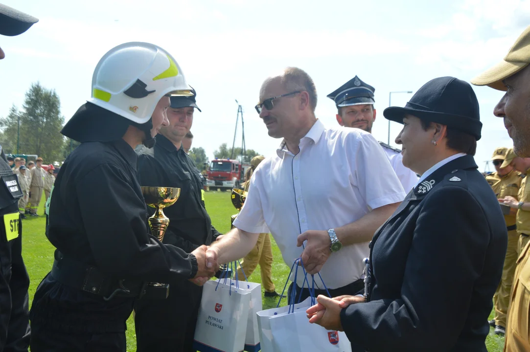 Powiatowe zawody strażackie 2023 w Janowcu