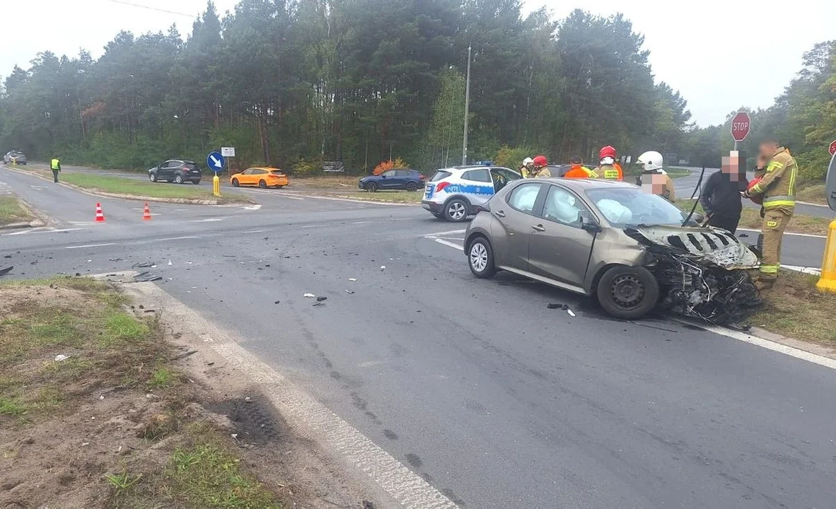 Groźna kolizja na skrzyżowaniu w Wildze