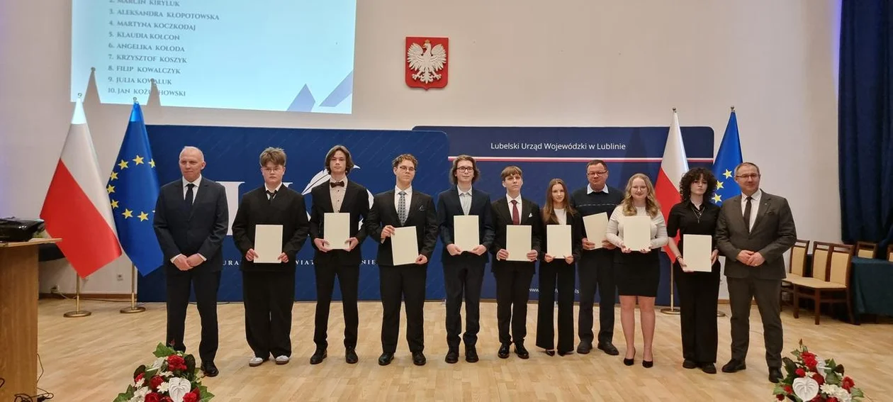 Uczniowie z Ziemi Biłgorajskiej docenieni przez ministra. Poznajcie najlepszych - Zdjęcie główne