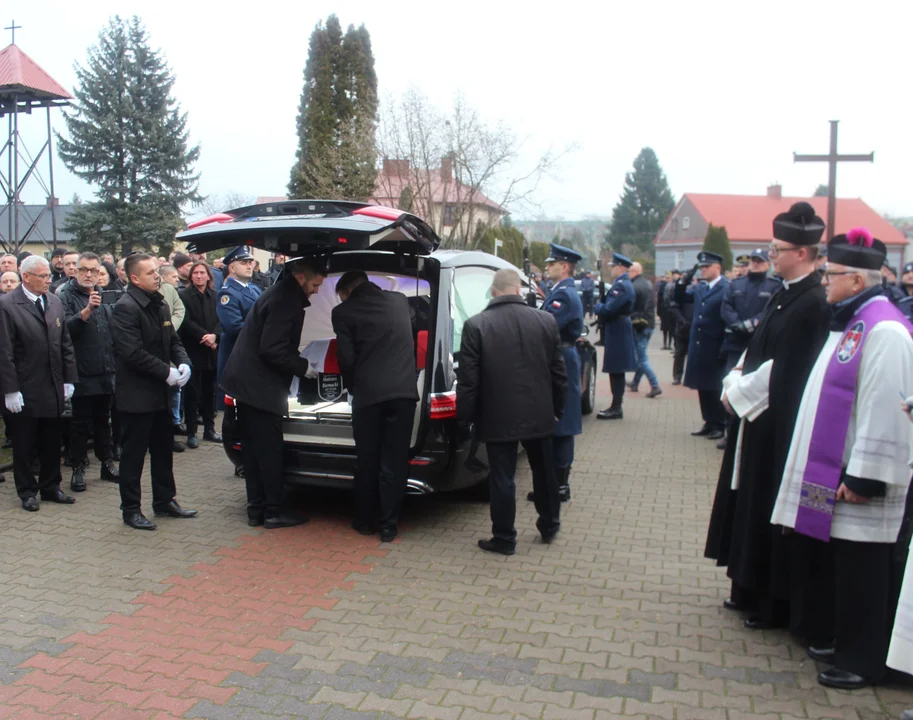 Zastrzelony policjant spoczął na cmentarzu w Białej Podlaskiej