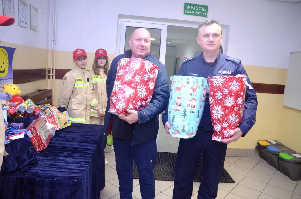 Bialscy policjanci wzięli udział w "Meczu słodkich serc" (ZDJĘCIA) - Zdjęcie główne