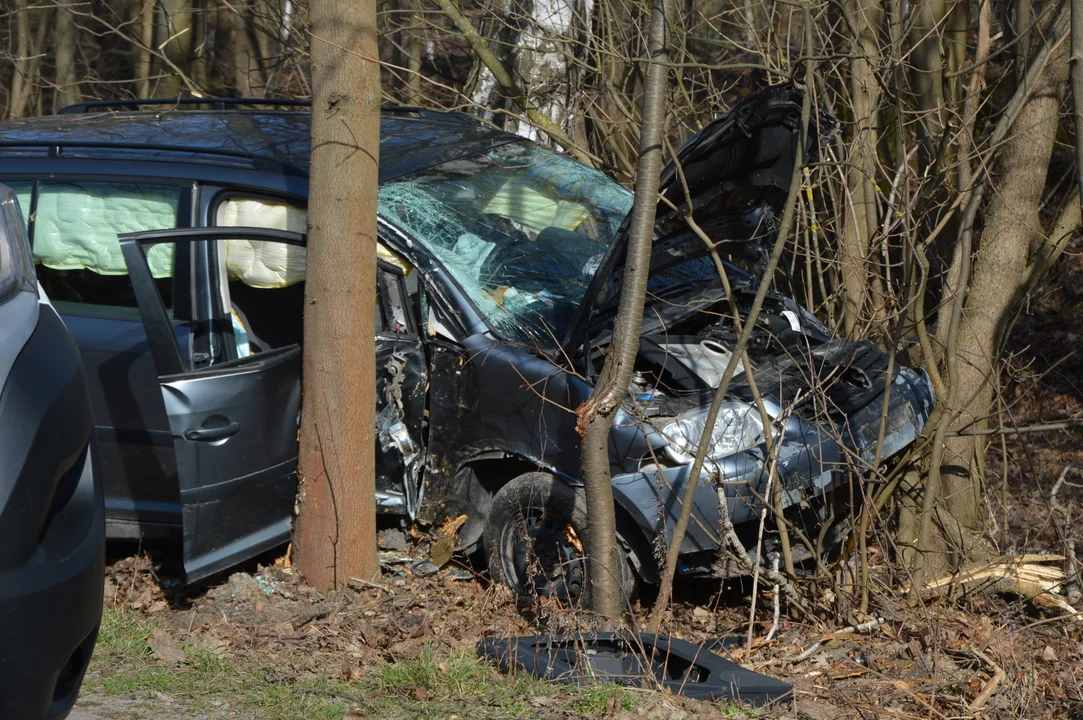 Wypadek drogowy w Kawęczynie