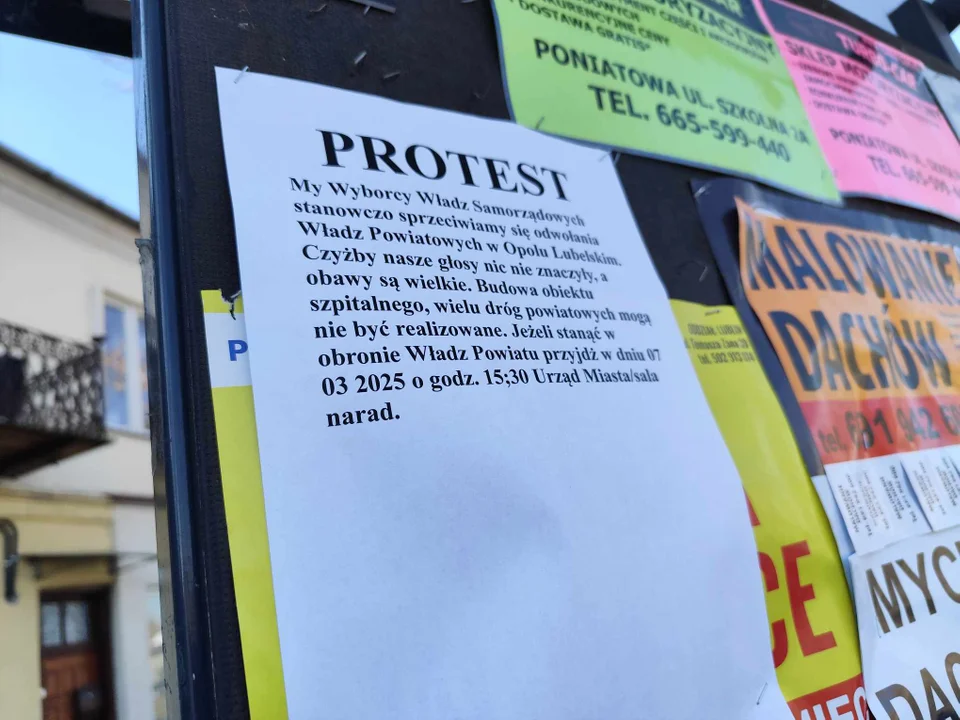 Opole Lubelskie: Protest w obronie starosty