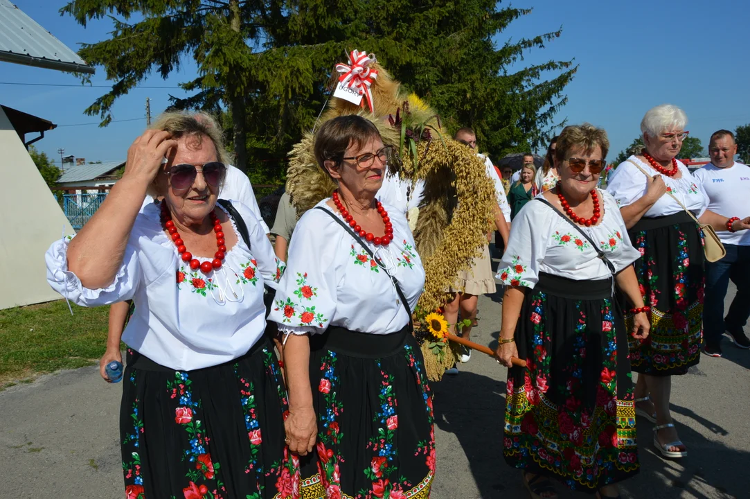 W niedzielę w Józefowie nad Wisłą odbyły się Dożynki Gminne