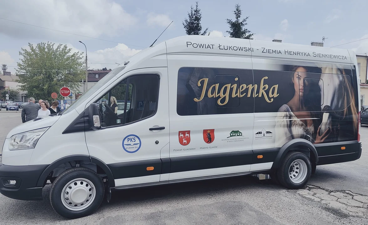 Nowy autobus w flocie PKS Łuków: Jagienka będzie promować Powiat Łukowski