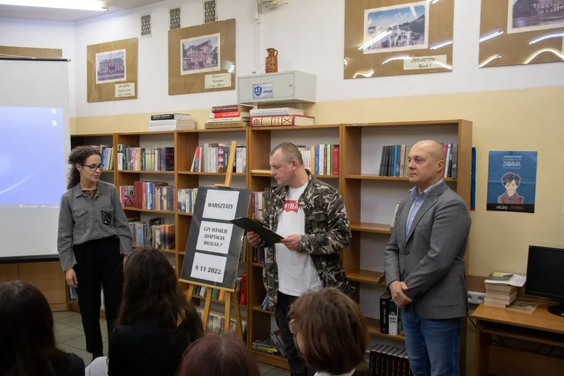 Czy istnieje adaptacja idealna? Spotkanie w bibliotece ZS 2 w Lubartowie